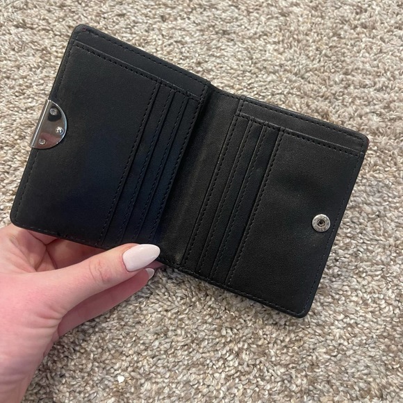 Safe Keeper Womens Genuine Leather Folding Wallet Money Organizer Red NEW - Picture 4 of 5